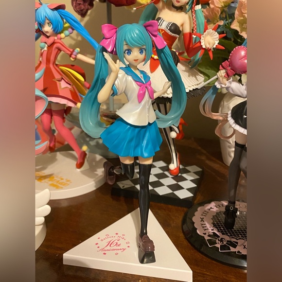Hatsune Miku 16th Anniversary Luminasta KEI ver. SEGA Figure - Picture 1 of 11